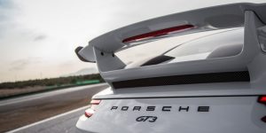 18 белых Porsche 911 GT3 2015 года без пробега