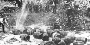 Алкоголь повышает риск рака