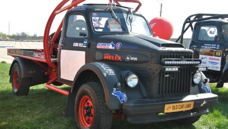 GAZ-51, que alcanza los 205 km/h GAZ-51, que alcanza los 205 km/h