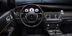 Rolls-Royce выпускает первый кроссовер Cullinan