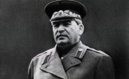 Йосиф Сталин versteigert als Maske