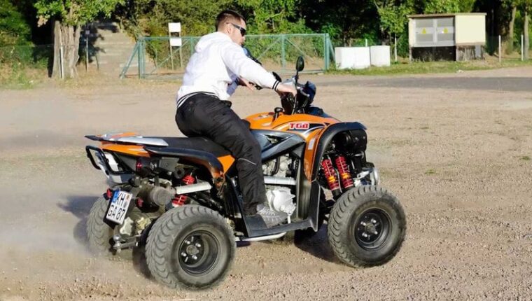 Quadriciclo: cos'è, panoramica, quale è meglio acquistare Quadriciclo: cos'è, panoramica, quale è meglio acquistare