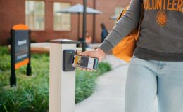 iPhone e Apple Watch: identificatori contactless