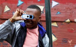 Canon IVY REC Mini Camera in Carabiner