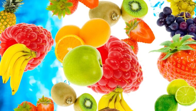 Salade de fruits au dîner : bienfaits et inconvénients
