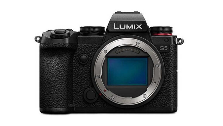 Panasonic LUMIX S5: Entry-Level Full-Frame Panasonic LUMIX S5: Entry-Level Full-Frame
