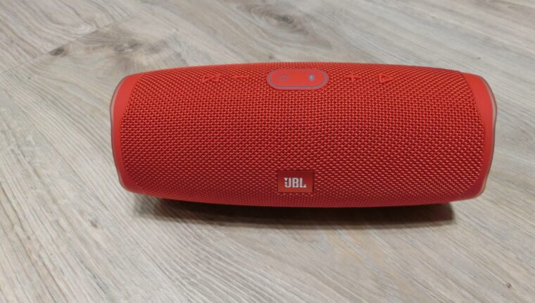 JBL Charge 4 – Lautsprecher mit Power Bank