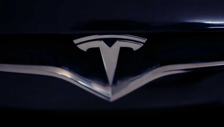 Tesla USB Flash 128 GB for only $35 Tesla USB Flash 128 GB for only $35