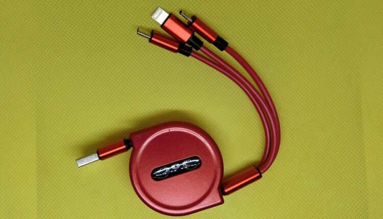 USB-кабель 3 в 1: iPhone, Micro-USB, Type-C