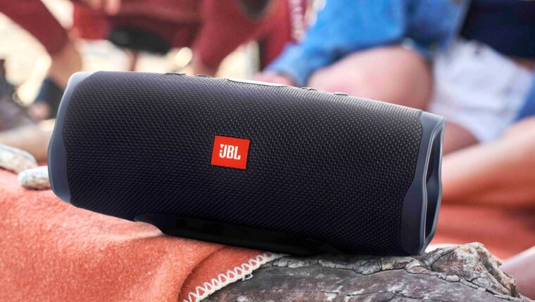 JBL Charge 5 – quand le restylage a décidé du destin de l'enceinte JBL Charge 5 – quand le restylage a décidé du destin de l'enceinte