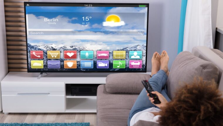 Which TV is Better to Buy — with Smart TV or Without Which TV is Better to Buy — with Smart TV or Without