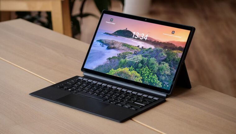 Tablette ASUS Vivobook 13 Slate OLED sur Intel Pentium Silver