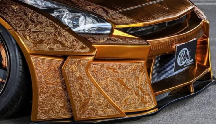 Эксклюзивный Nissan GT-R «под золото»