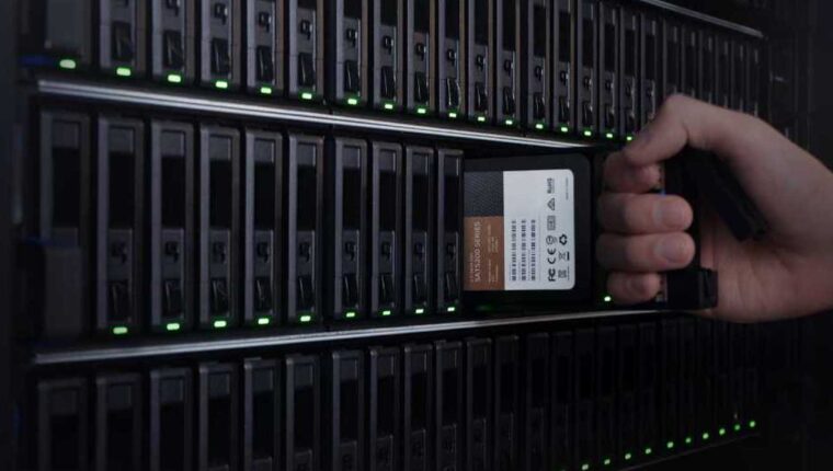 Netzwerkspeicher Synology HD6500 im 4U-Format Netzwerkspeicher Synology HD6500 im 4U-Format