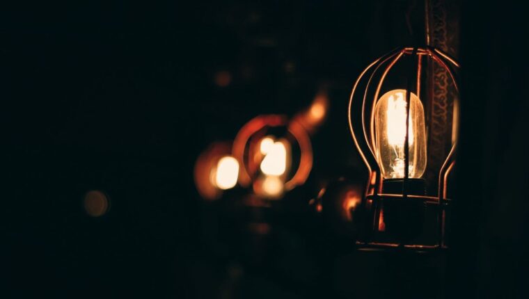 Blackouts: How to Live with Power Outages